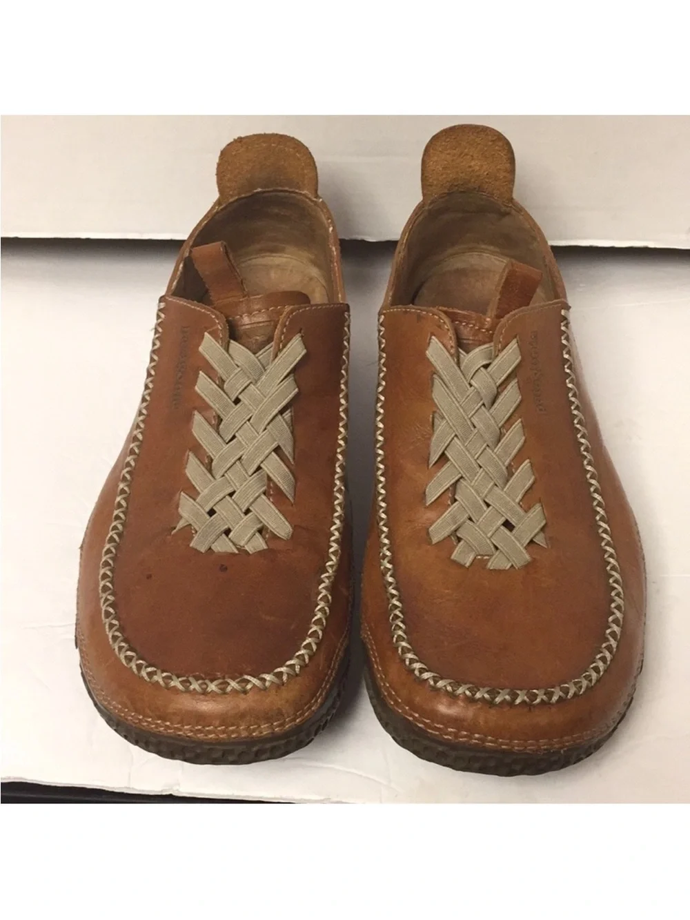Patagonia Rimu Skywalk Leather Wide Lace Slip-On Loafers
